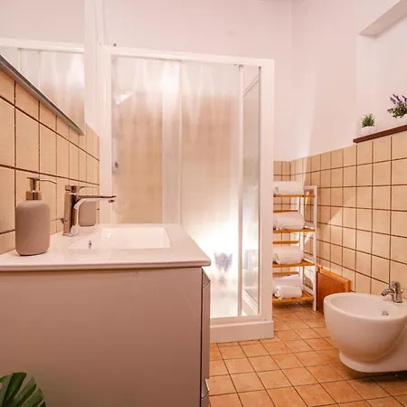 La Casa Di Carta In Via Plebiscito Catania